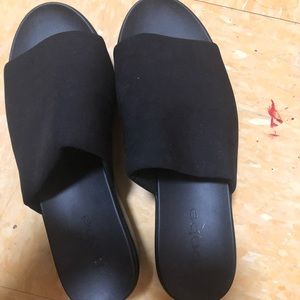 Bebe 90’s platform sandals